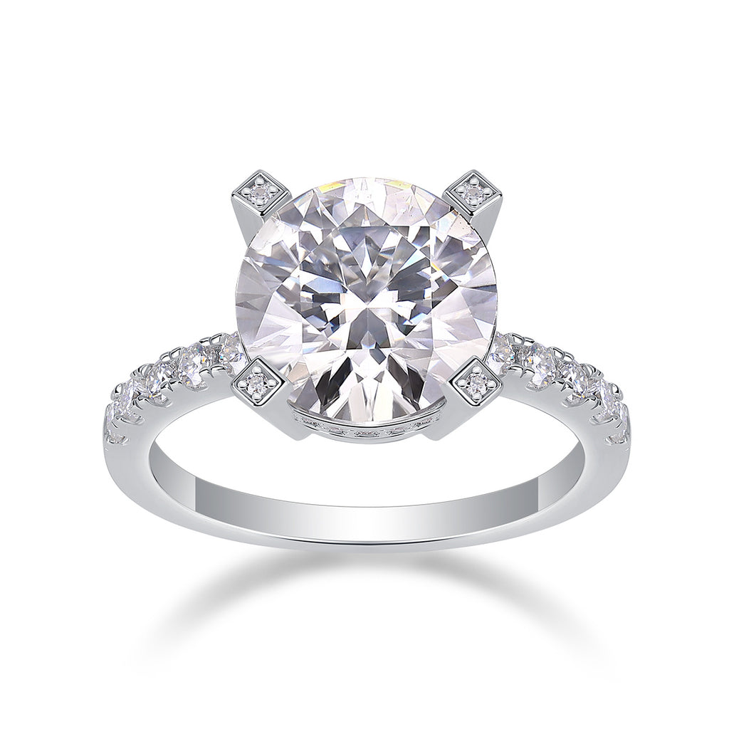 Radiant - A Fashionable And Luxurious Jewelry Piece Set With 5-carat Moissanite S925 Sterling Silver And Platinum-plated Diamond