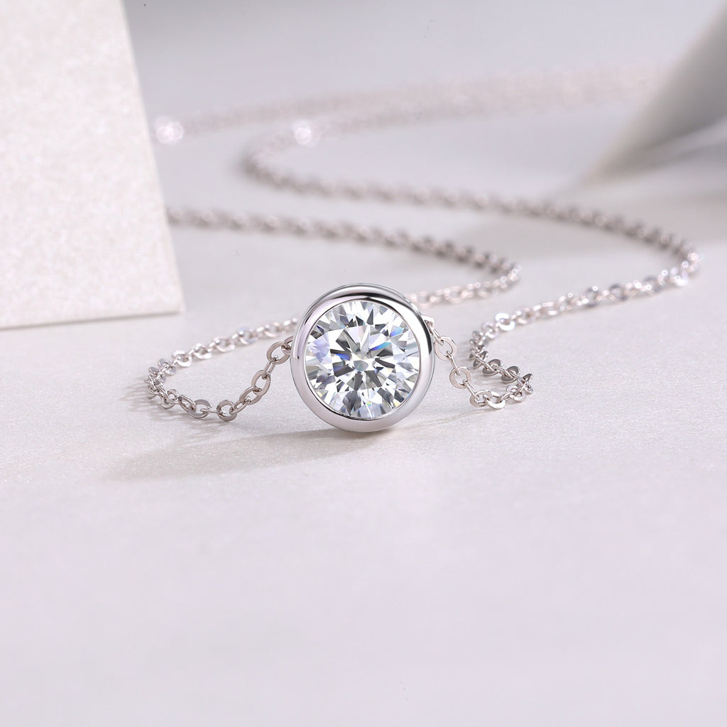 Purity - A Fashionable And Luxurious Diamond Jewelry Pendant Set With 1-carat Moissan Diamond S925 Sterling Silver