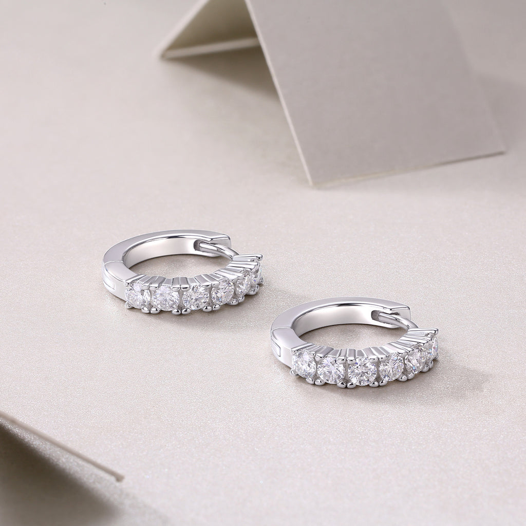 Pursuit - Fashionable And Luxurious Diamond Jewelry Earrings Set With Moissanite S925 Sterling Silver And Platinum-plated Stud Earrings
